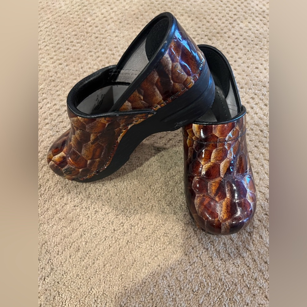 Dansko euro size 37 slip on